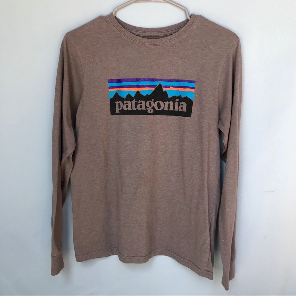 Patagonia Long Sleeve T with Logo